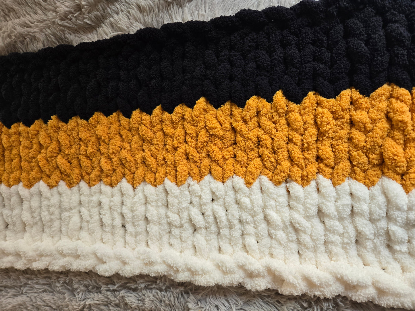 The Nimbus Throw | Hand Knit Cozy Blanket by Milton & Neo